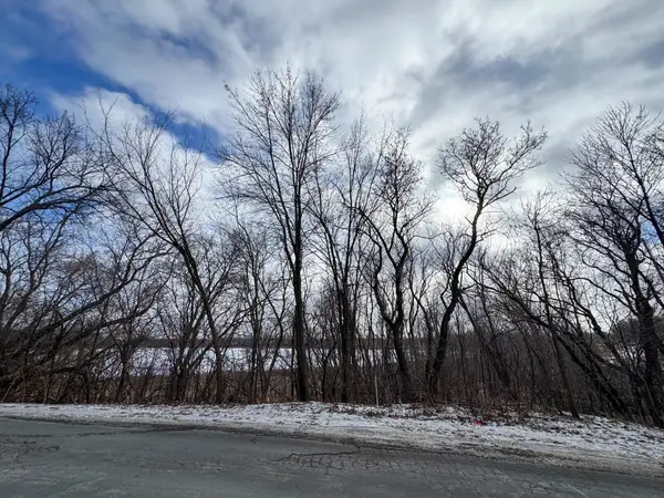 402 5th Avenue Ne, Norwood Young America, MN 55397