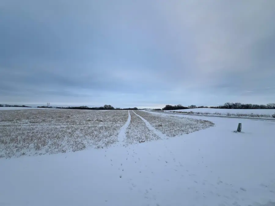 28413 Kaffitz Road, Wacouta, MN 55066 - Image #2