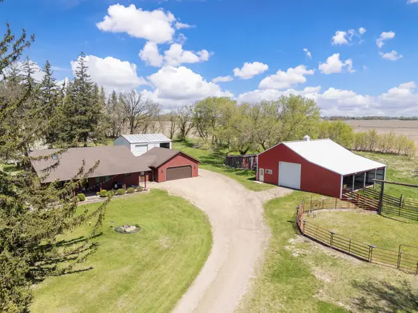 23520 902nd Avenue, Austin, MN 55912