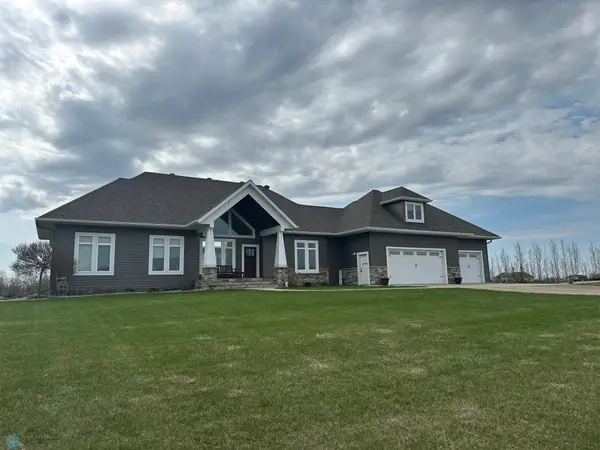 7179 37th Street N, Moorhead, MN 56560