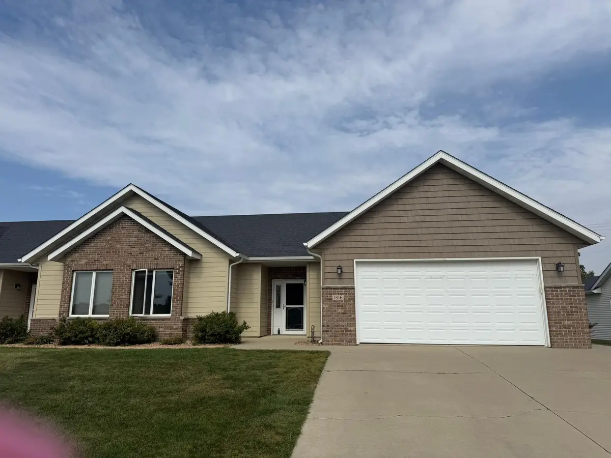 1816 Evergreen Place Ne, Owatonna, MN 55060 - Image #1