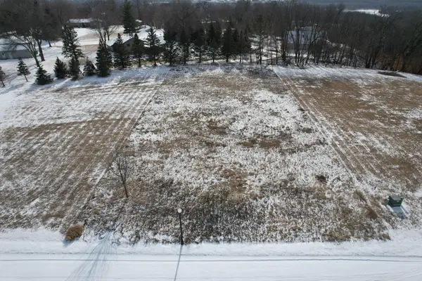 629 Marie Lane, North Mankato, MN 56003