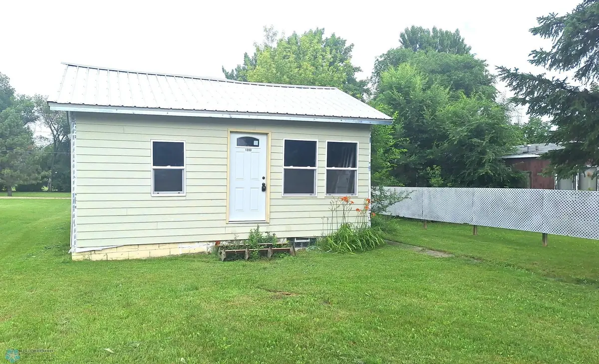 1203 Mountain Avenue, Walhalla, ND 58282 - #1