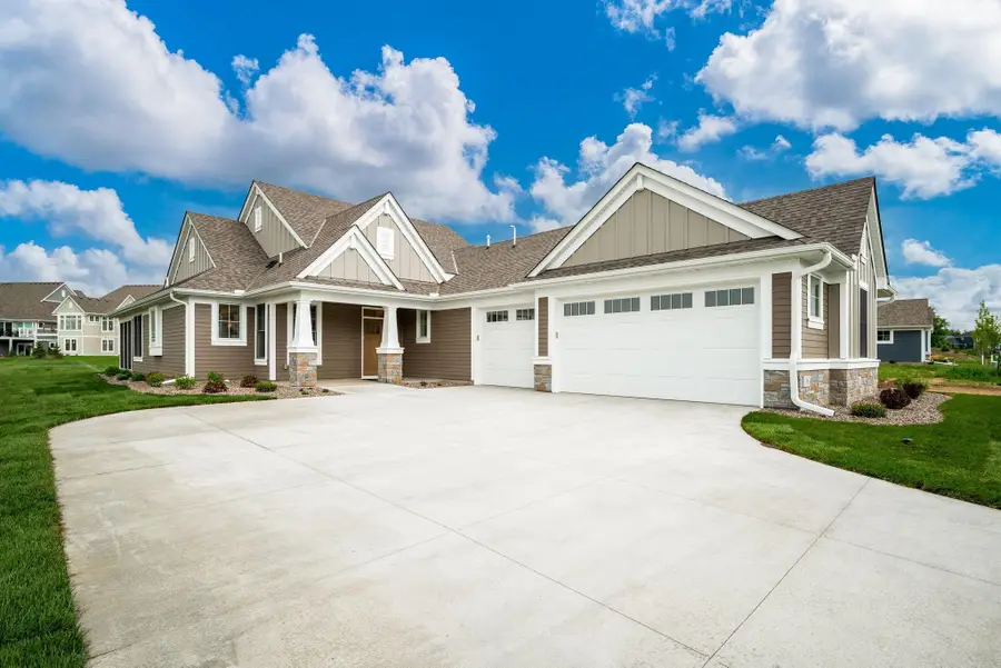 116 Spring Farm Road, North Oaks, MN 55127 - Image #2