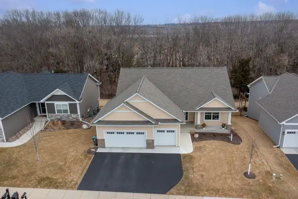 1877 Christy Drive, Carver, MN 55315