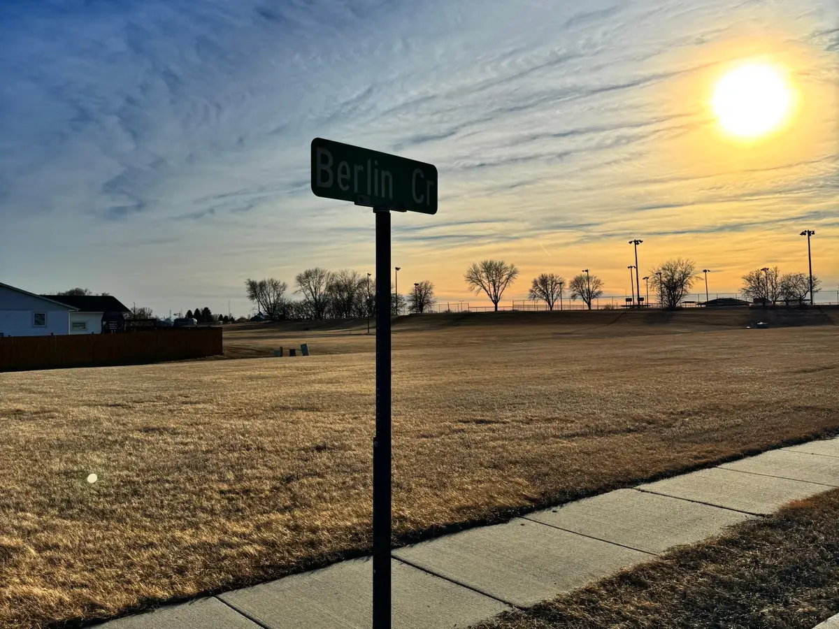 414 Berlin Circle, Marshall, MN 56258 - Image #1