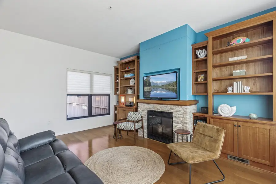 270 4th Street E #401, Saint Paul, MN 55101 - Image #2