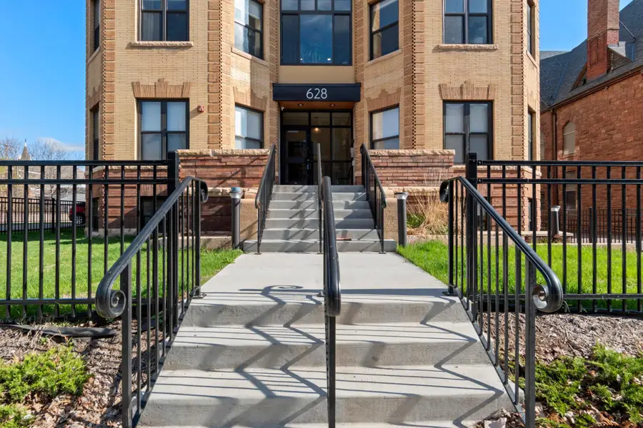 628 E Franklin Avenue #301, Minneapolis, MN 55404 - Image #2
