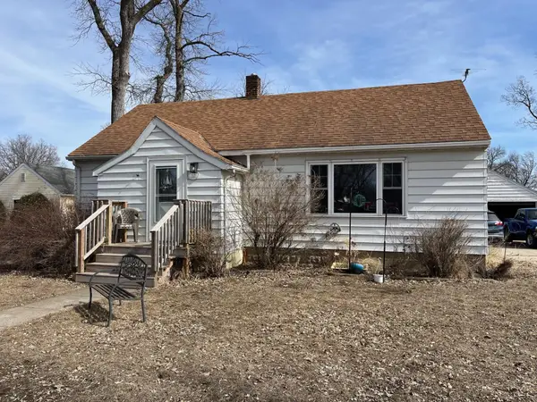 318 N Swift Avenue, Litchfield, MN 55355