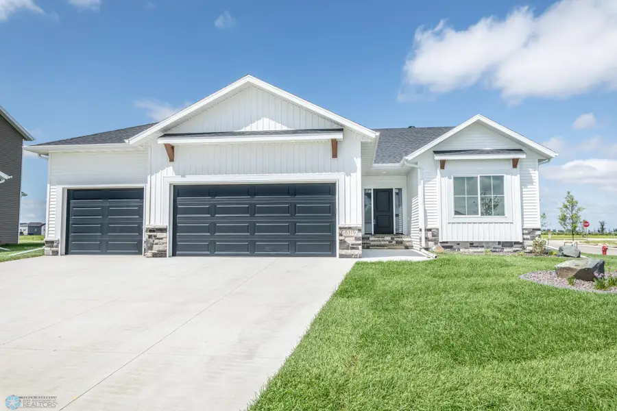 8319 59 Street S, Horace, ND 58047 - #2