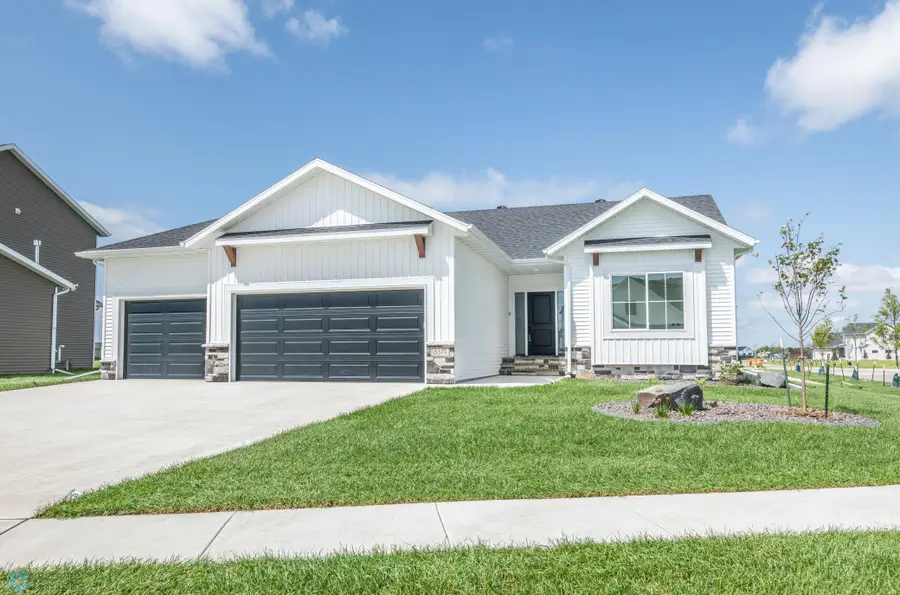 8319 59 Street S, Horace, ND 58047 - #3