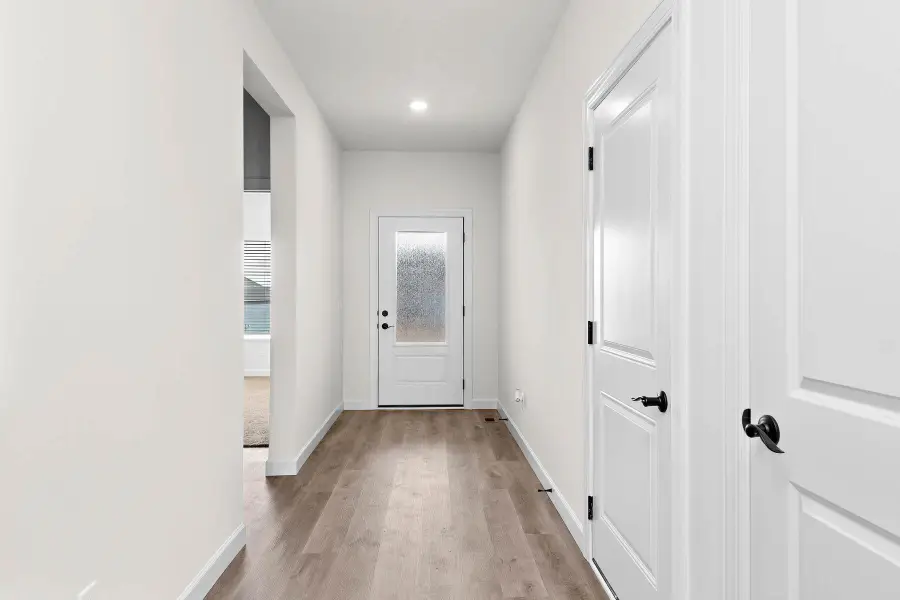 18746 Ivanhoe Street Nw, Elk River, MN 55330 - Image #2