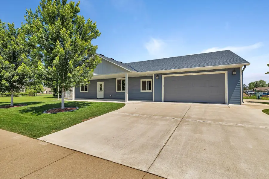 1804 Amblewood Drive, Saint Cloud, MN 56303 - Image #2