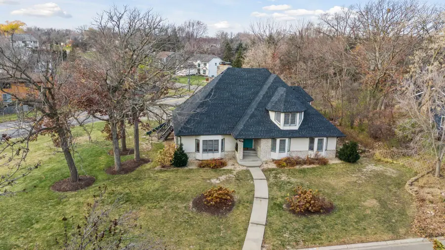 4335 Kirkwood Lane N, Plymouth, MN 55442 - Image #2