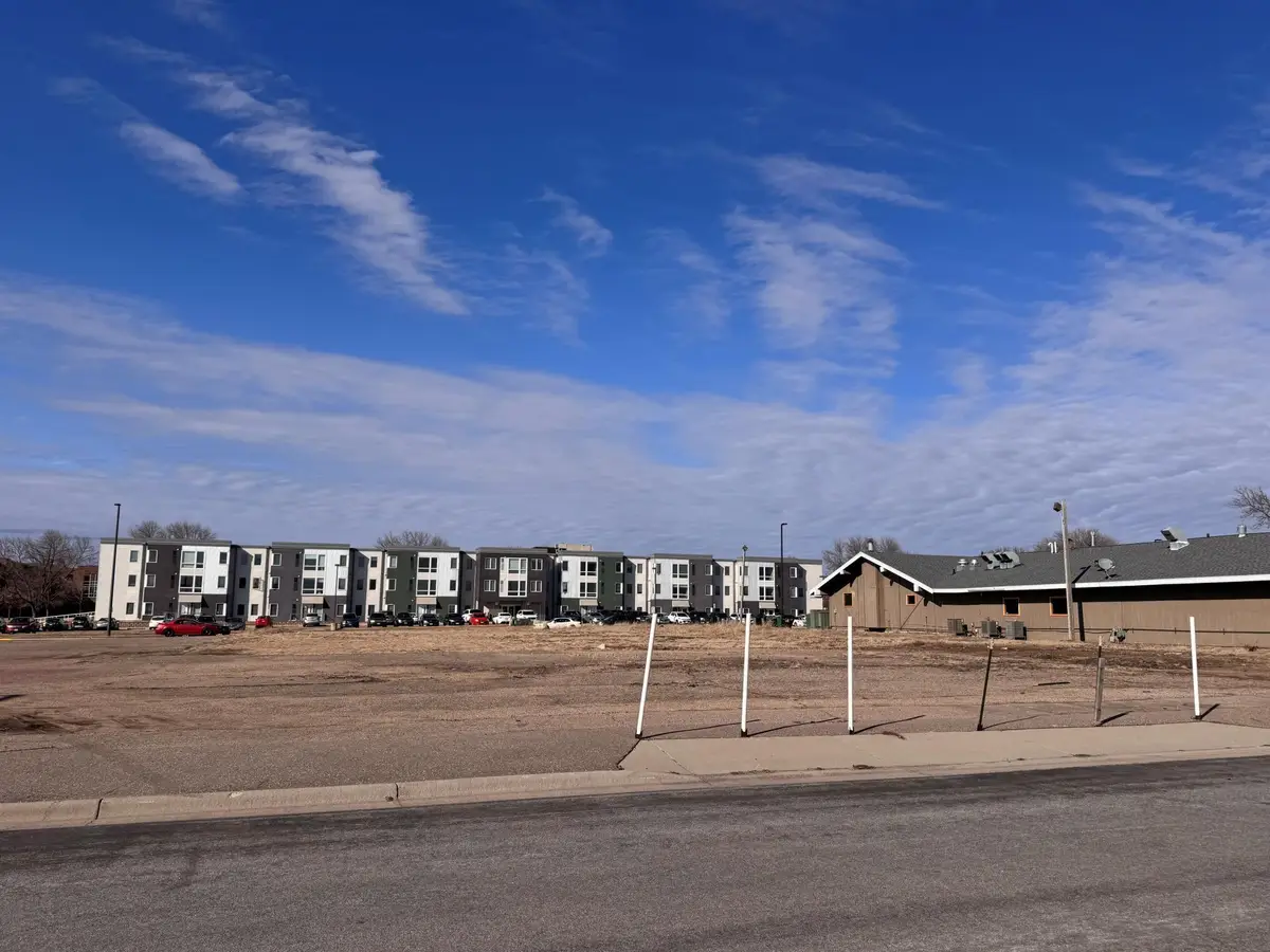 1417 E College Drive, Marshall, MN 56258 - Image #1