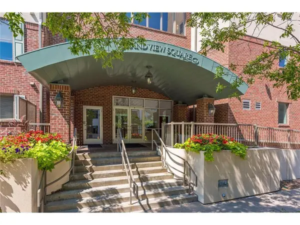 5250 Grandview Square #2406, Edina, MN 55436