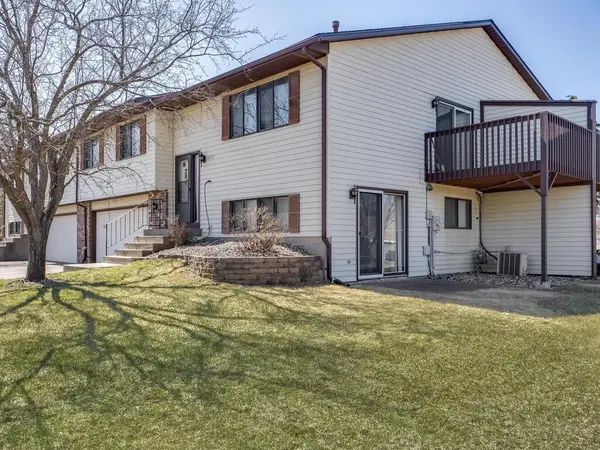 15722 Griffon Court, Apple Valley, MN 55124