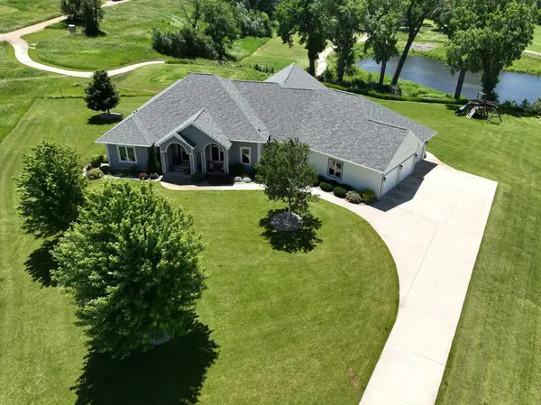 241 Cottonwood Cove, Lynd, MN 56157