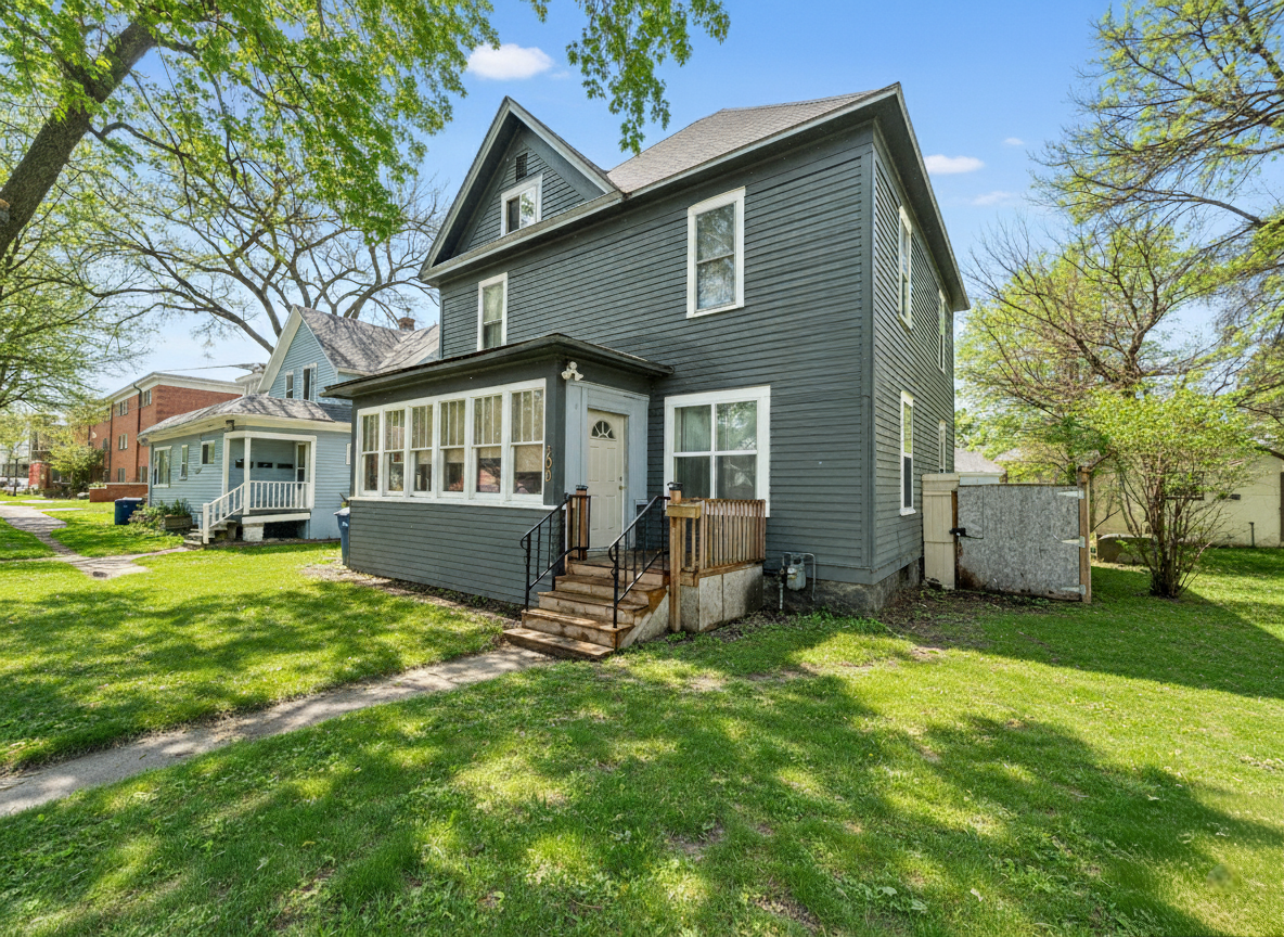 108 E Summit Avenue, Fergus Falls, MN 56537 - Image #1