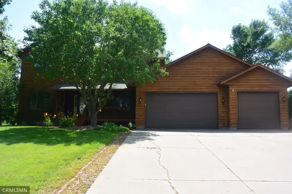 1706 Fairway Drive, Glencoe, MN 55336