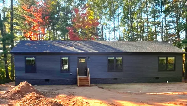 611 Pine Avenue S, Sandstone, MN 55072