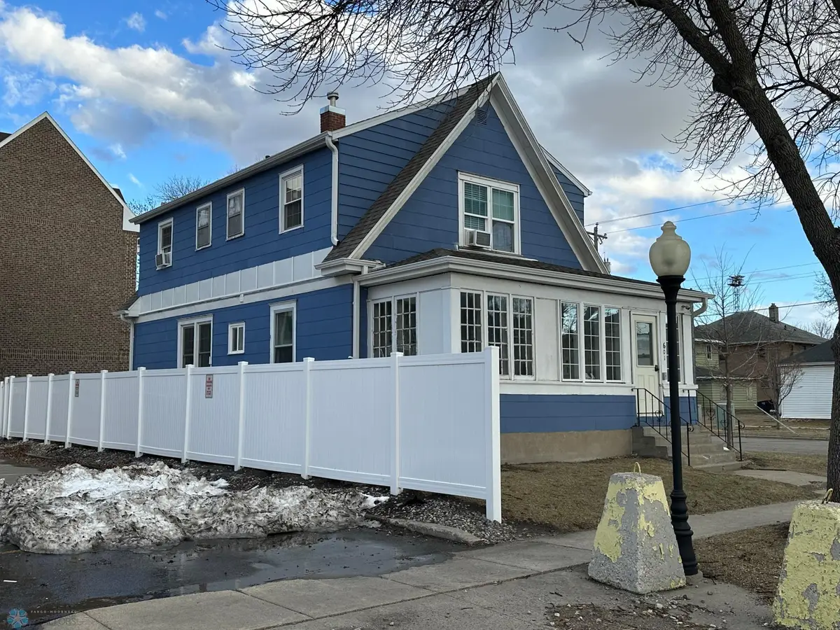 601 5th Street N, Fargo, ND 58102 - #1