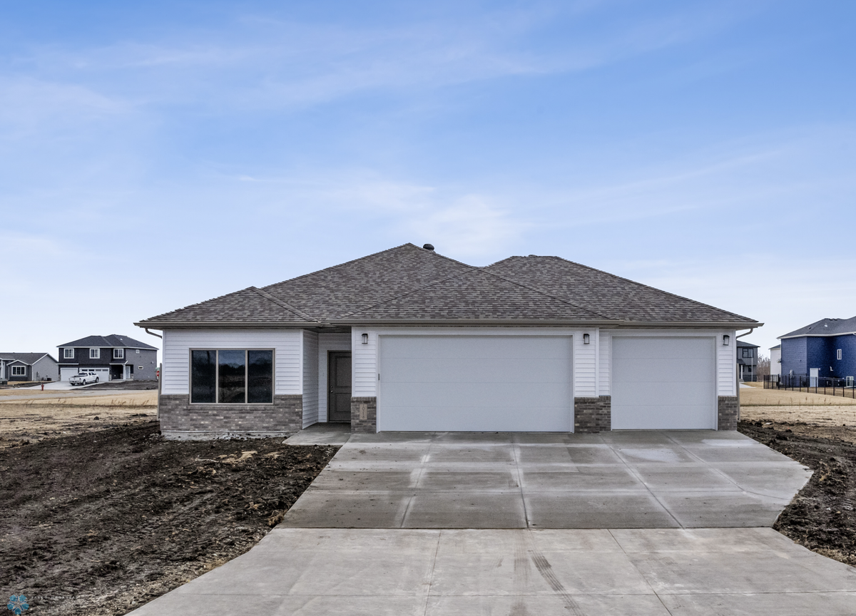 10218 73rd Street S, Horace, ND 58047 - Image #1