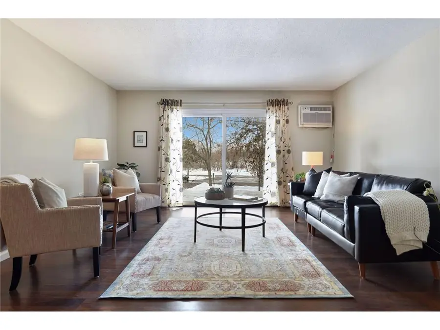 10211 Cedar Lake Road #109, Minnetonka, MN 55305 - Image #2