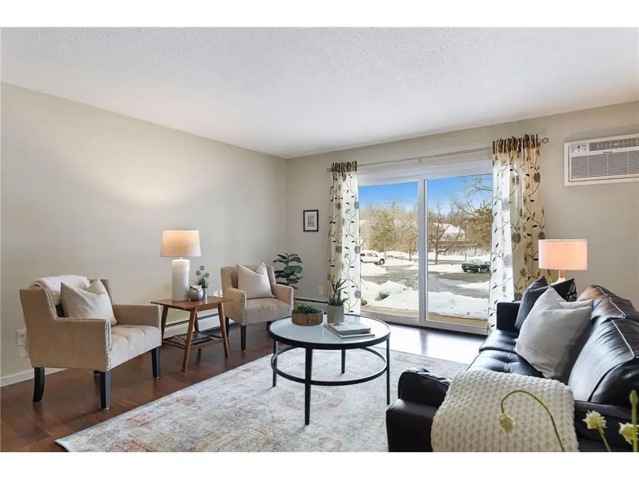 10211 Cedar Lake Road #109, Minnetonka, MN 55305 - Image #3