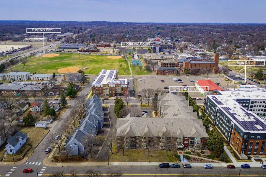 32 11th Avenue S #305, Hopkins, MN 55343 - Image #2