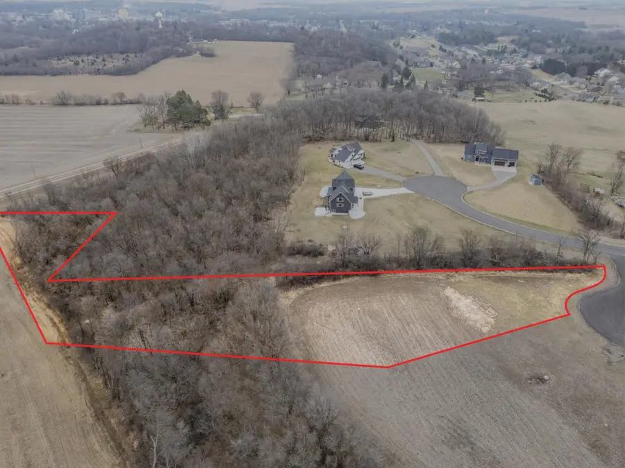 701 Cherrywood Drive Sw, Pine Island, MN 55963 - Image #2