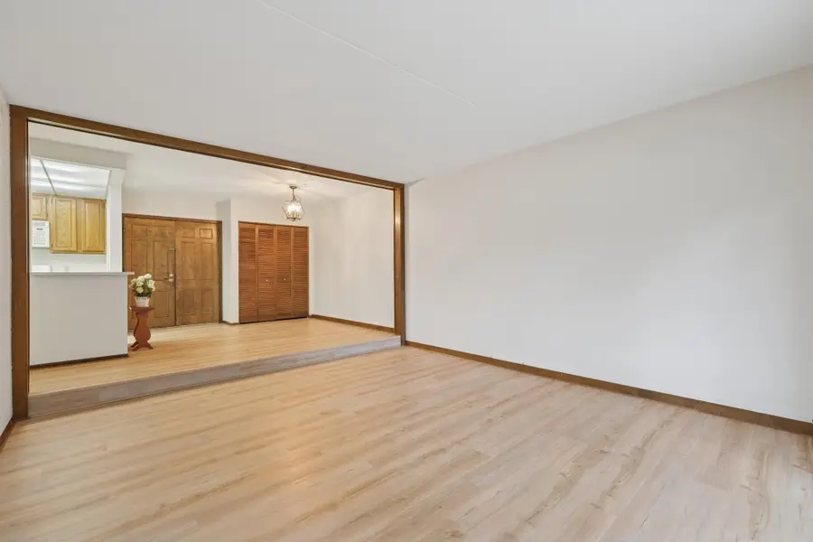 6730 Vernon Avenue S #201, Edina, MN 55436 - Image #2