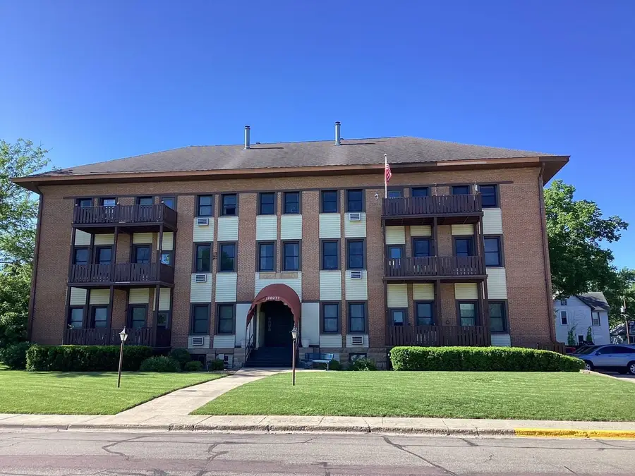 913 Abbott Street #203, Albert Lea, MN 56007 - Image #2