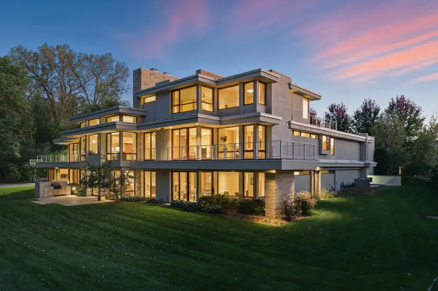 685 Hidden Creek Trail, Mendota Heights, MN 55118 - Image #2