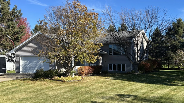 23550 Main Street, Hampton, MN 55031