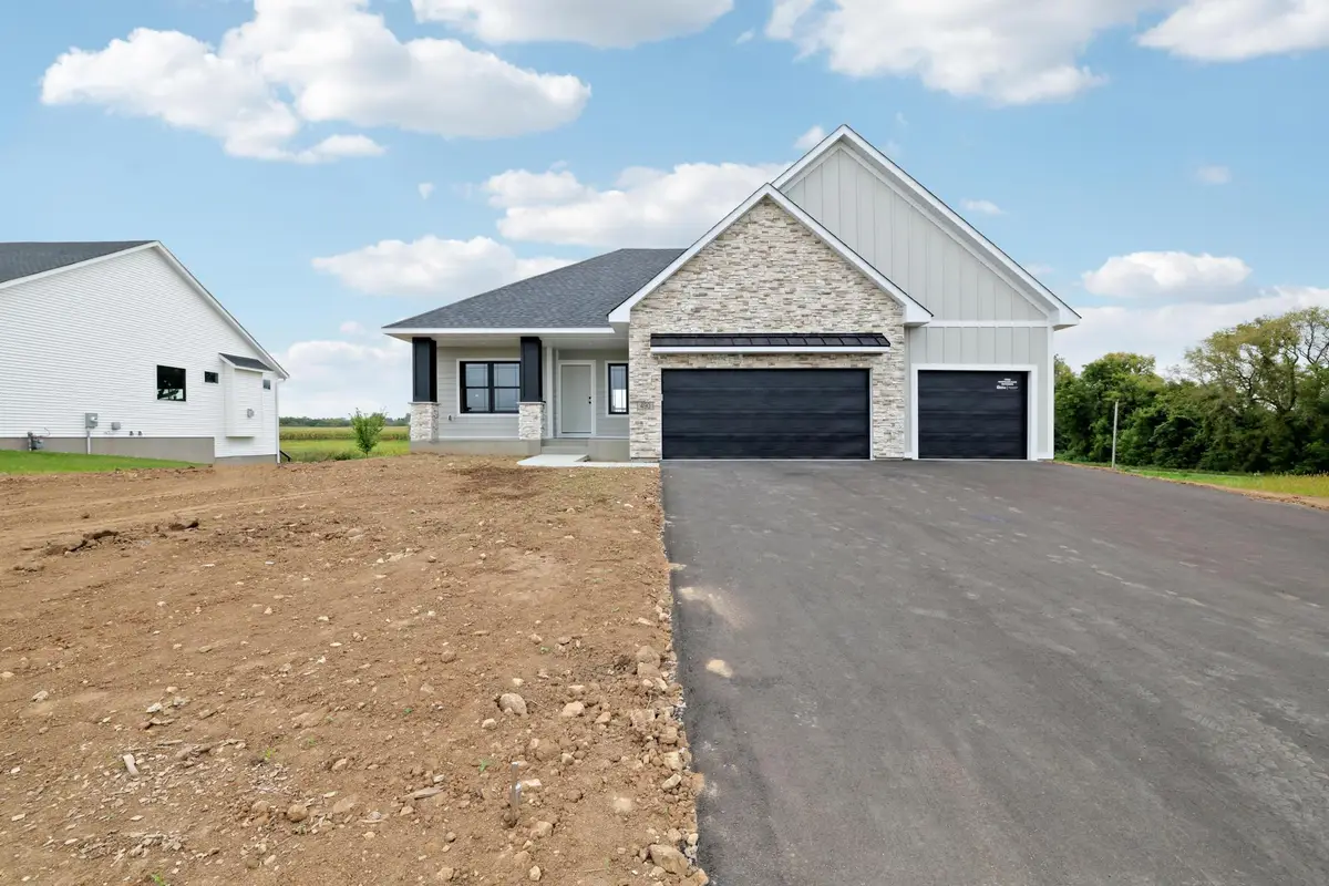 490 Sea Wing Boulevard, Prescott, WI 54021 - Image #1