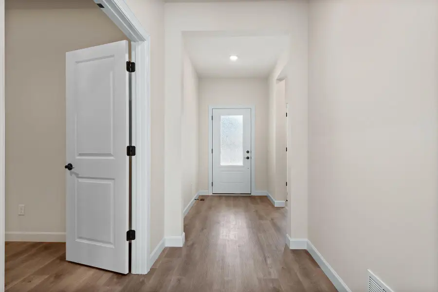 10213 Twin Lakes Parkway Nw, Elk River, MN 55330 - Image #2