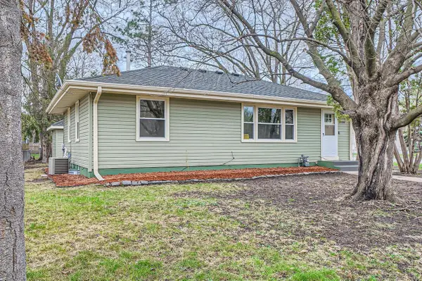 6300 Quebec Avenue N, Brooklyn Park, MN 55428