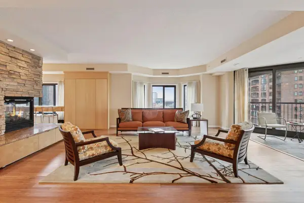 1235 Yale Place #1706, Minneapolis, MN 55403