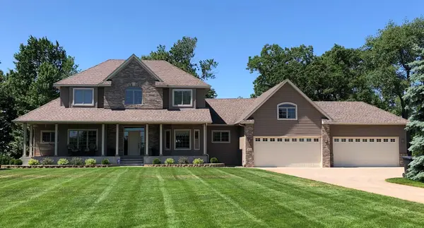 25124 Firefly Avenue, Wyoming, MN 55092