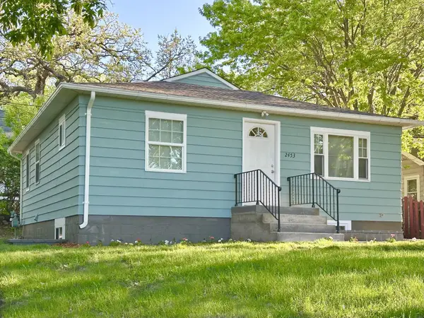 2453 Larpenteur Avenue W, Lauderdale, MN 55113