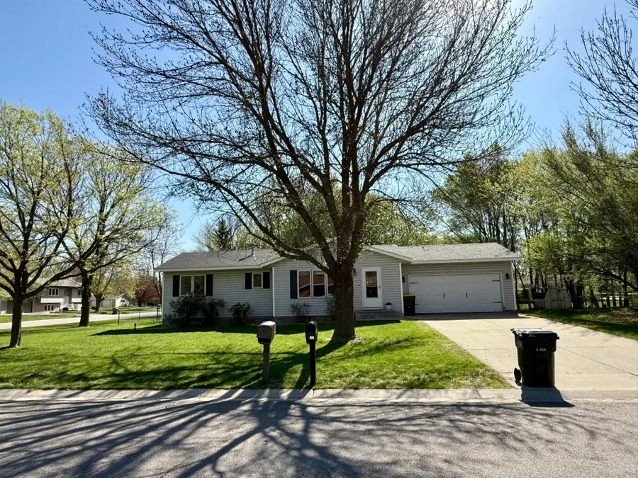 2201 22nd Street Sw, Willmar, MN 56201 - Image #2