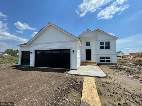 19911 English Avenue N, Forest Lake, MN 55025