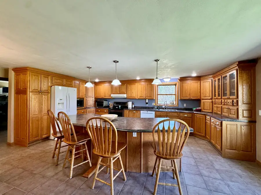 55715 State Highway 11, Warroad, MN 56763 - Image #3