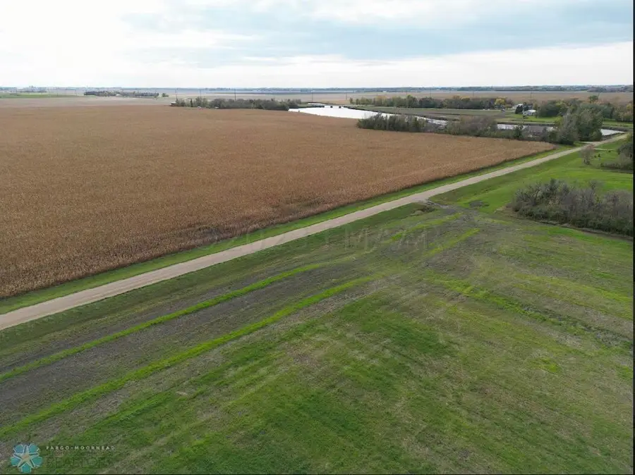 5386 52 Avenue N, Fargo, ND 58102 - Image #2