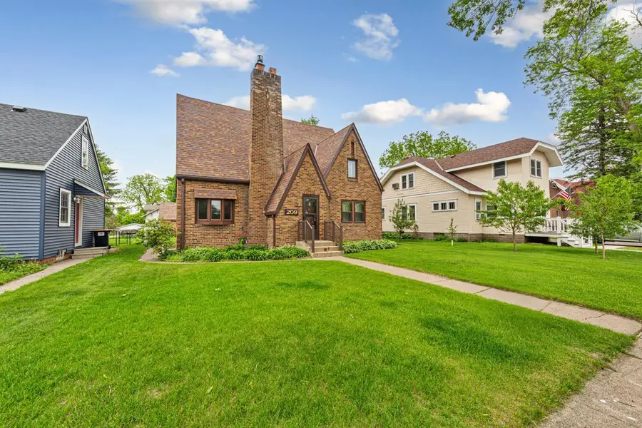 209 E Main Street, Arlington, MN 55307 - Image #3