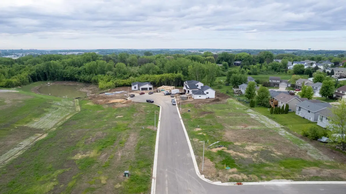 6127 Cody Lane Nw, Rochester, MN 55901 - Image #1