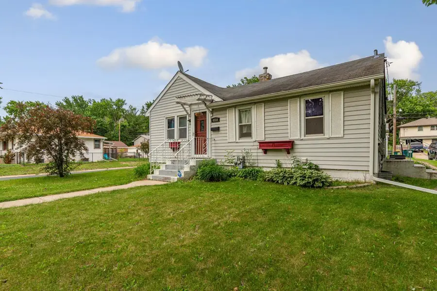 4559 Washington Street Ne, Columbia Heights, MN 55421 - #2