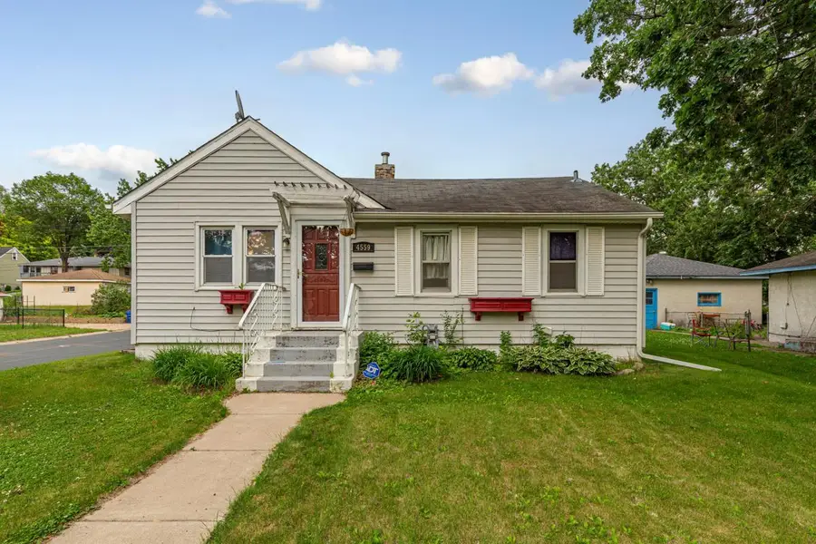 4559 Washington Street Ne, Columbia Heights, MN 55421 - #3