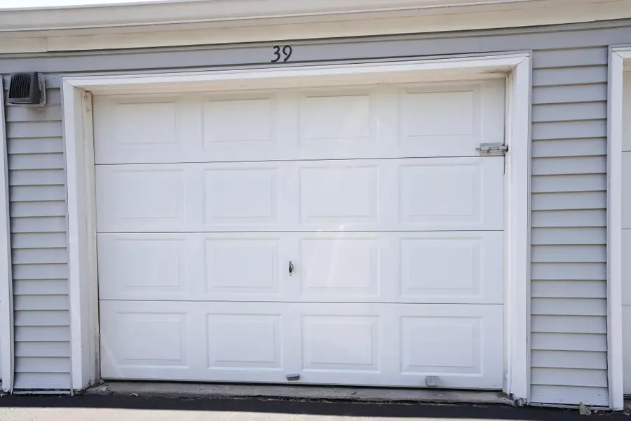 1601 N Innsbruck Drive #319, Fridley, MN 55432 - Image #2